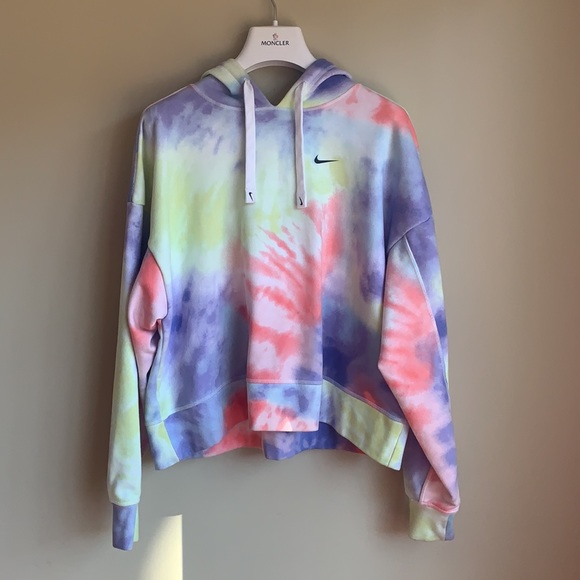 NIKE Dri-FIT Women’s Tie-Dye Pullover Training Hoodie - Size Small - Picture 3 of 4